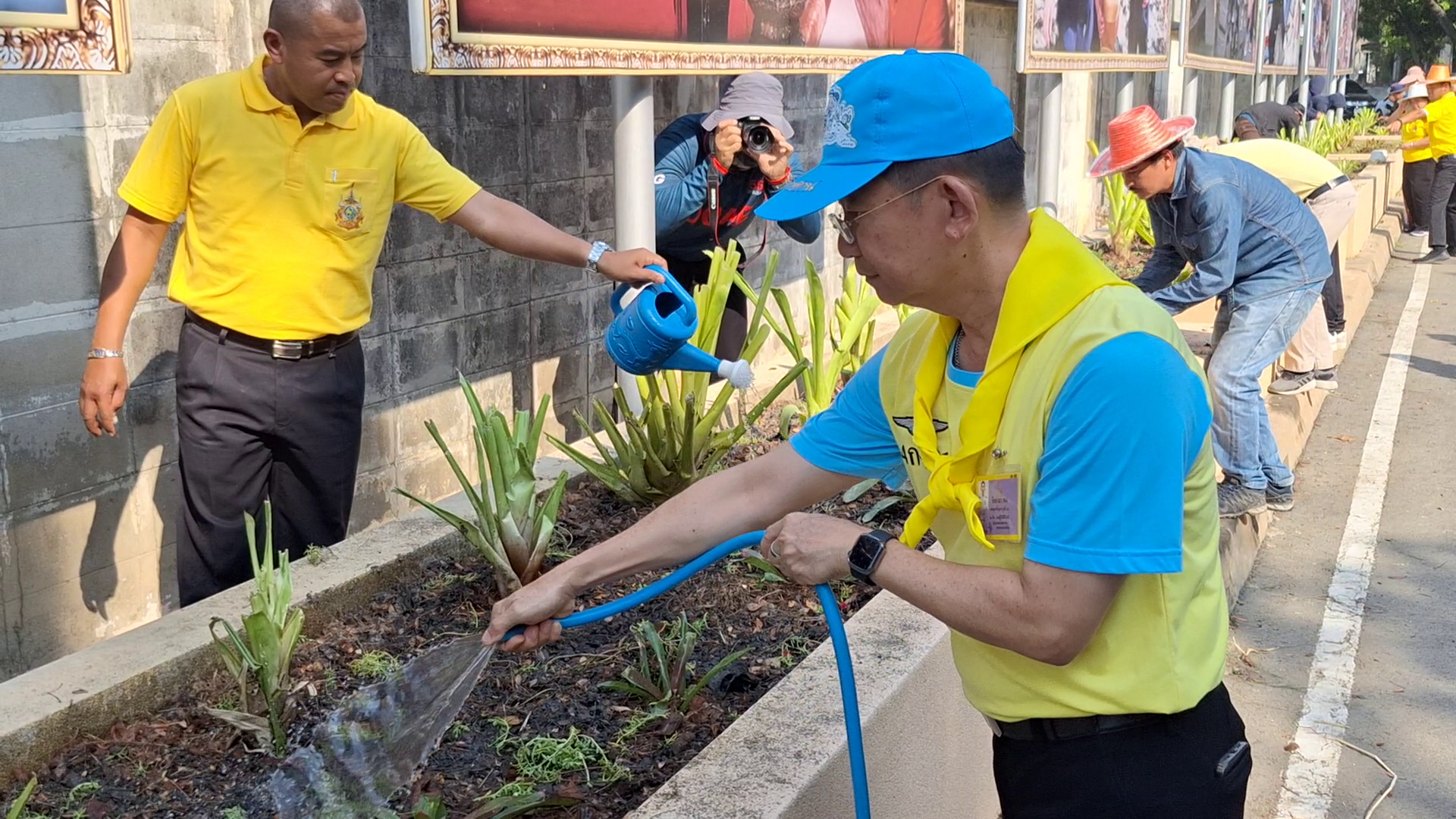 สิงห์บุรี-ผู้ว่าฯ นำข้าราชการในศูนย์ราชการจัดกิจกรรม Big Cleaning Day เฉลิมพระเกียรติในหลวงรัชกาลที่ 10