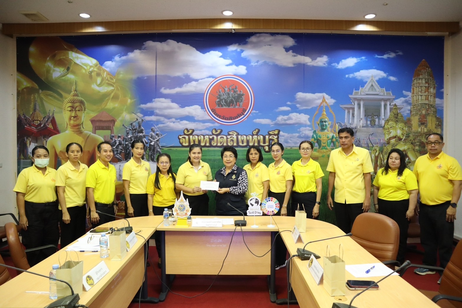 สิงห์บุรี-ประชุมคณะทำงานแม่บ้านมหาดไทยจังหวัดฯ