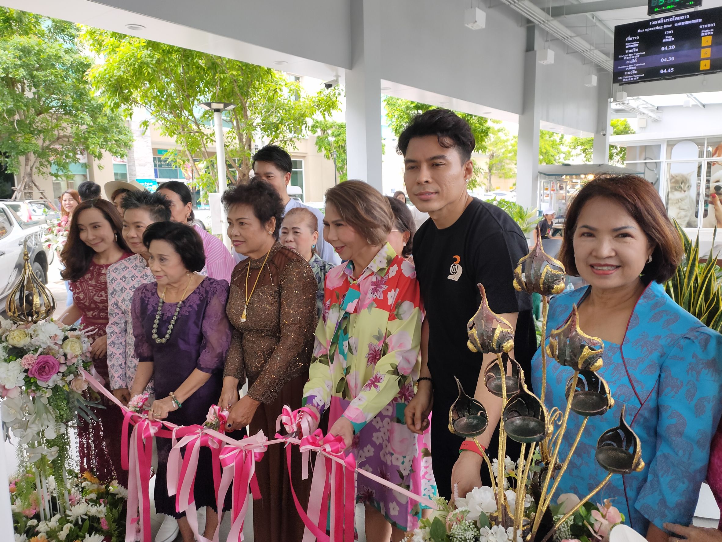 ประจวบคีรีขันธ์-รองนายกเทศบาลเมืองหัวหิน เปิดสถานี”กาแฟน่าน”