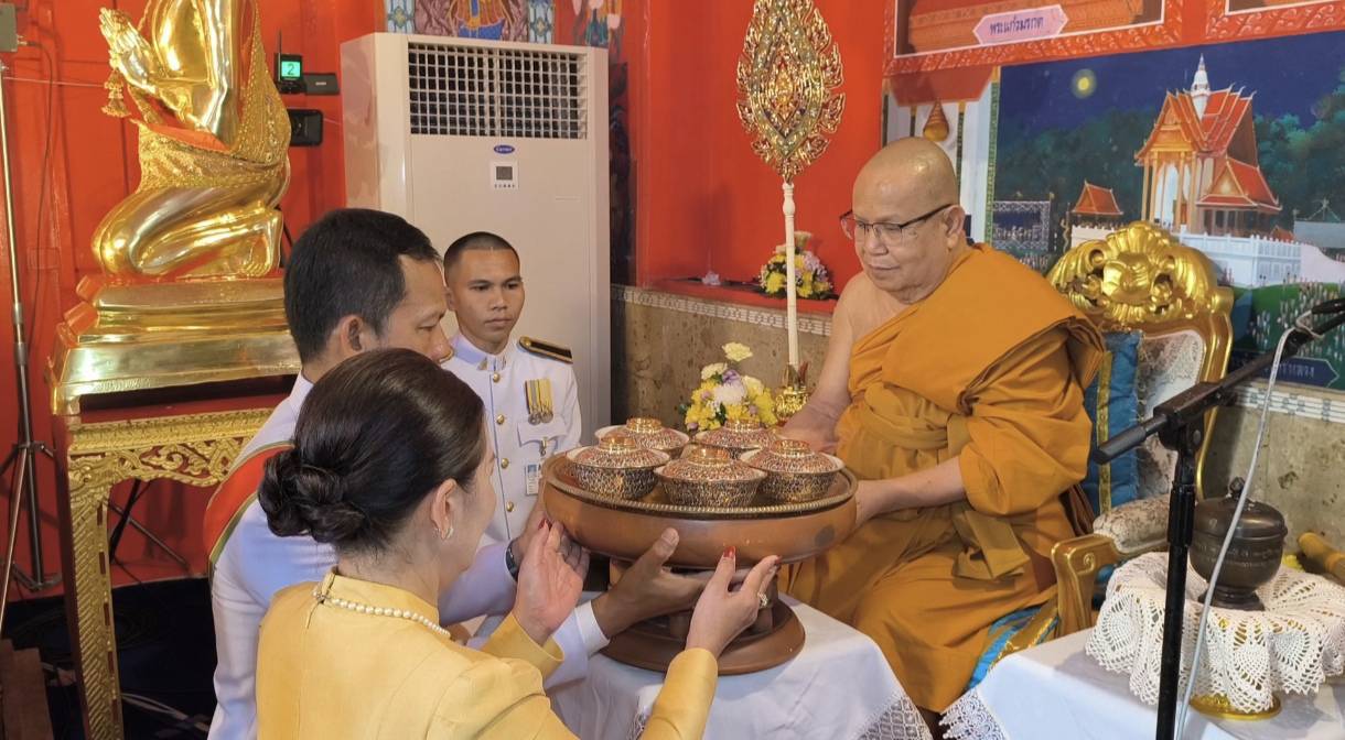 นครนายก-ทำพิธีเวียนเทียนสมโภชน้ำพระพุทธมนต์ศักดิ์สิทธิ์