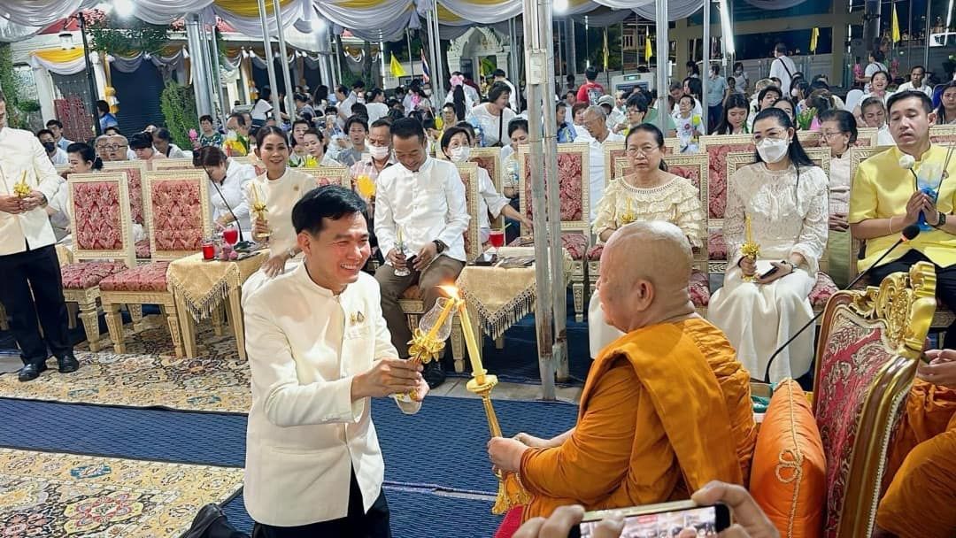 อยุธยา-ผู้ว่าฯ นำพุทธศาสนิกชน ร่วมเวียนเทียน