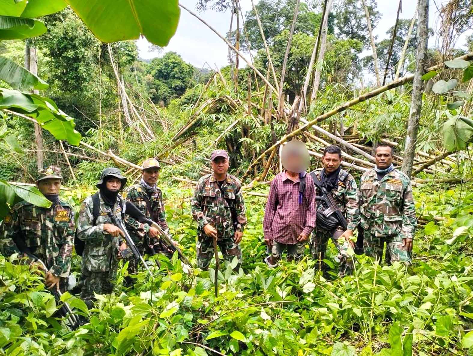 ประจวบคีรีขันธ์-จนท.จับต่อเนื่องผู้บุกรุกป่าในเขตอุทยานเสด็จในกรมฯ วันเดียว 2 ราย