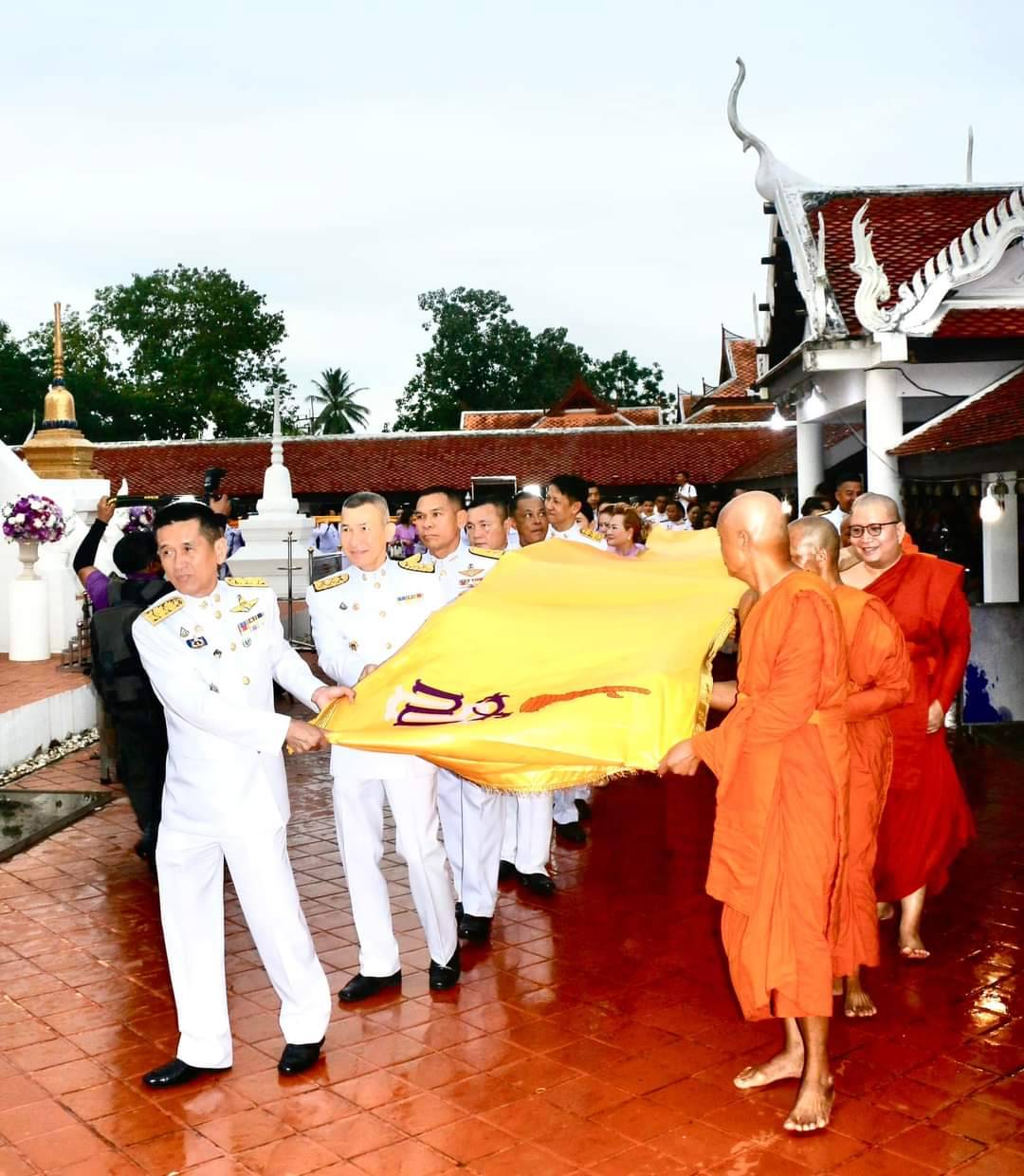 ชุมพร-กรมสมเด็จพระเทพฯ พระราชทานผ้าห่มพระราชทานจัดงานประเพณีฯ พระบรมธาตุสวี