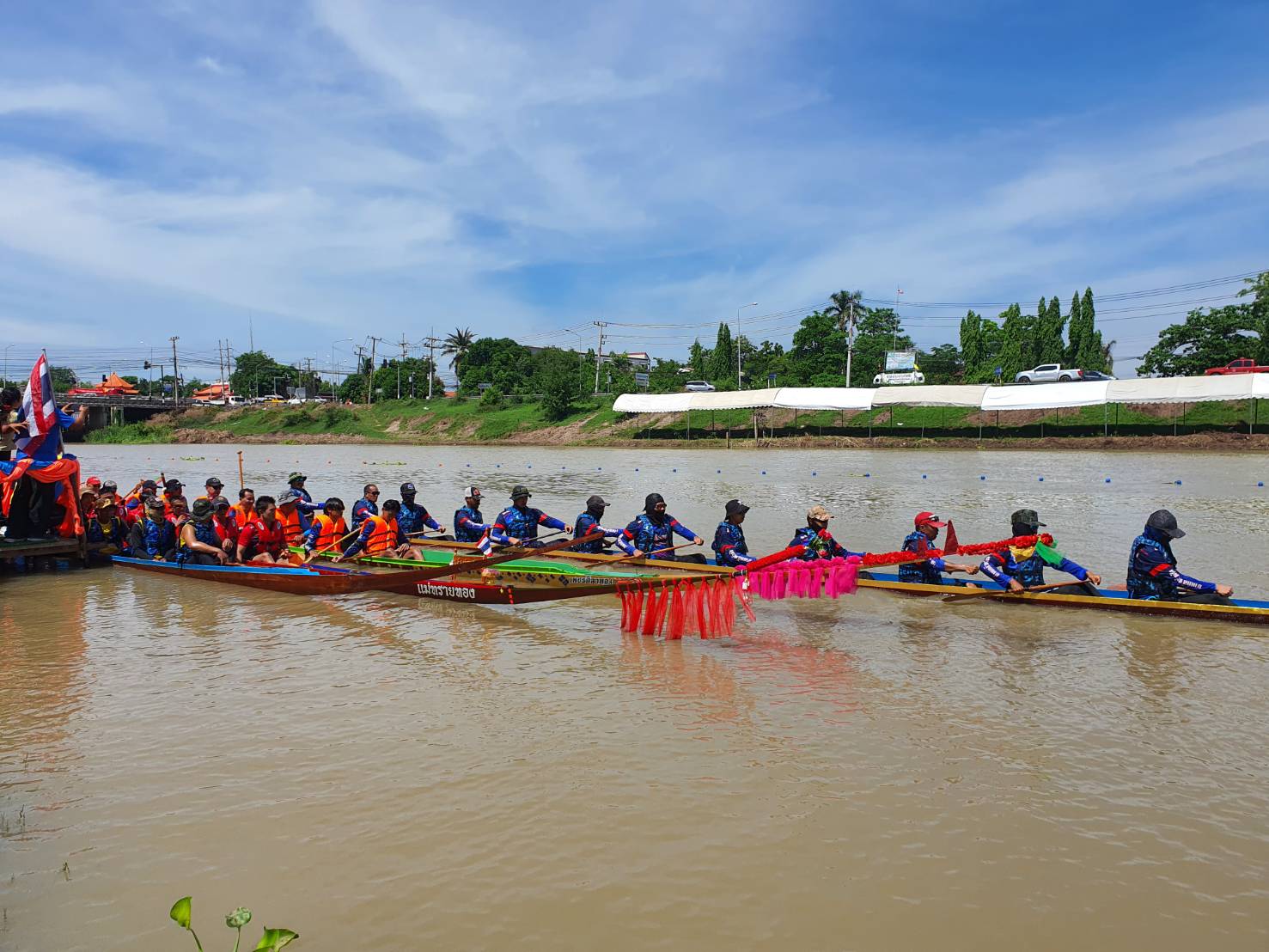 ลพบุรี-บ้านหมี่แถลงความพร้อมงานประเพณีแข่งเรือยาวประกวดสาวงาม