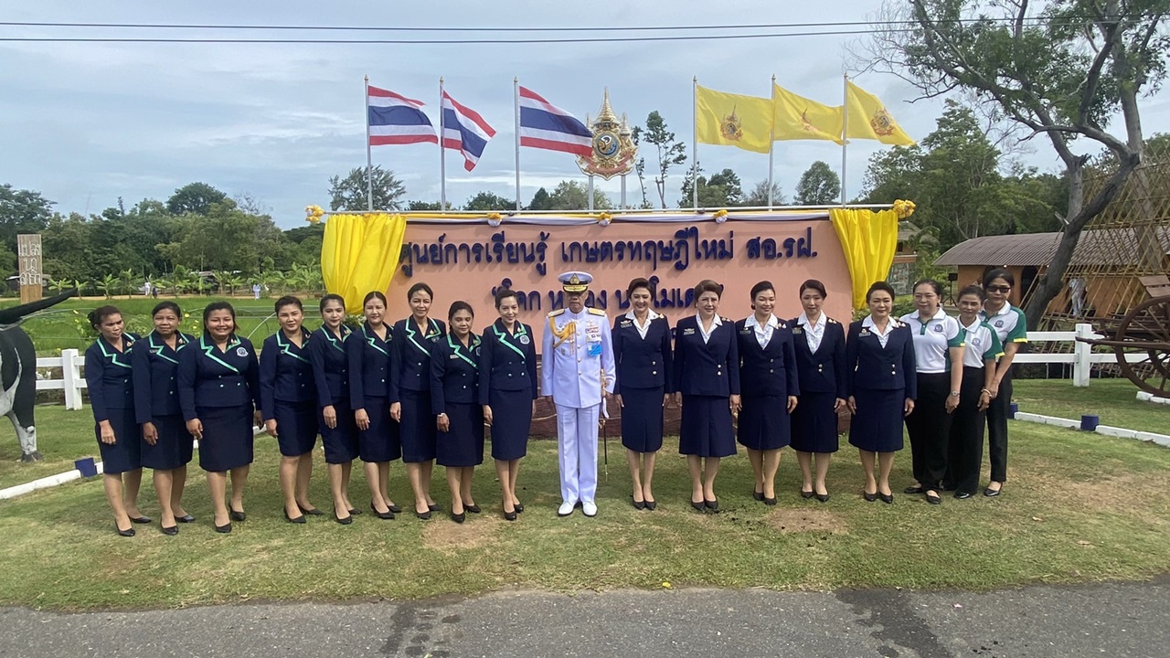 ชลบุรี-กองทัพเรือ จัดโครงการอบรมให้ความรู้ โคก หนอง นา โมเดล และโครงการปลูกป่าและต้นไม้ 72,904 ต้น