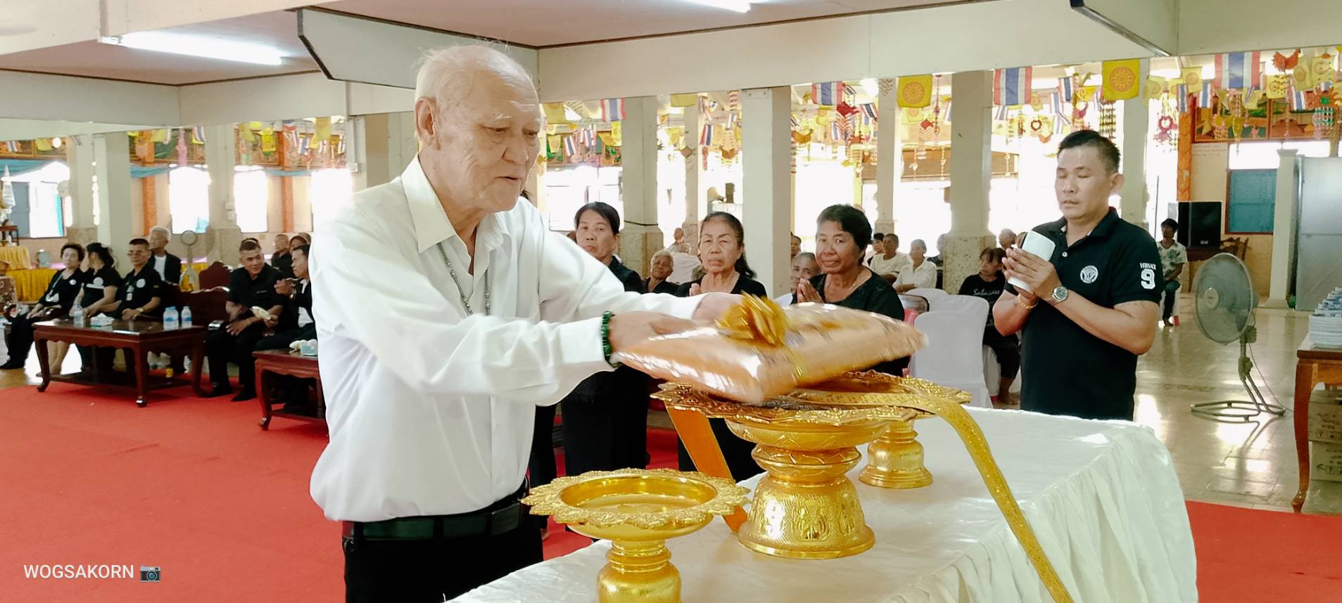 ปราจีนบุรี-มูลนิธิปราจีนบุรีร่วมใจ ร่วมงานฌาปนกิจศพ คุณพ่อเฉลิม แก้วสุข