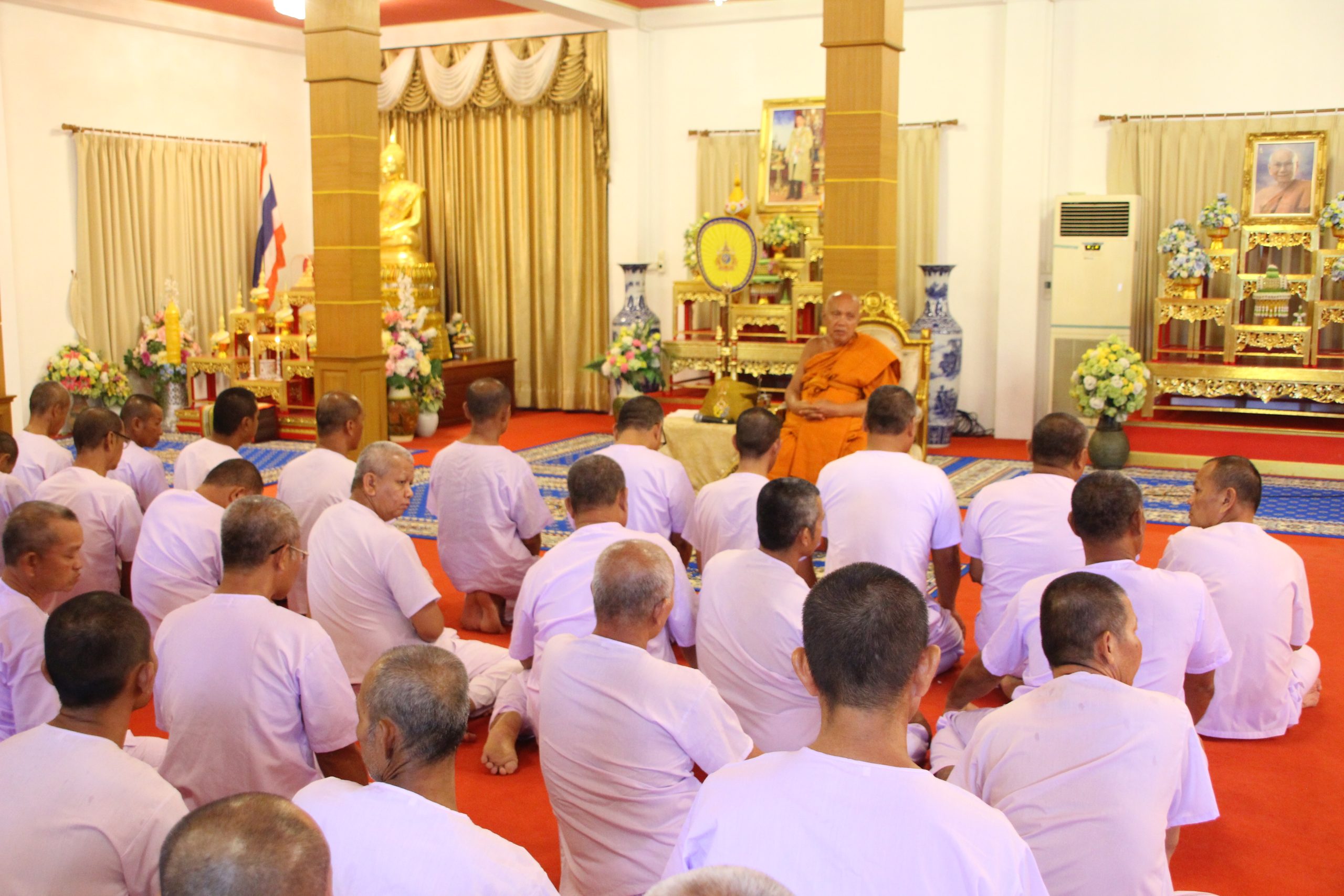 ร้อยเอ็ด-จัดพิธีลาสิกขาโครงการบรรพชาอุปสมบทเฉลิมพระเกียรติพระบาทสมเด็จพระเจ้าอยู่หัวฯ