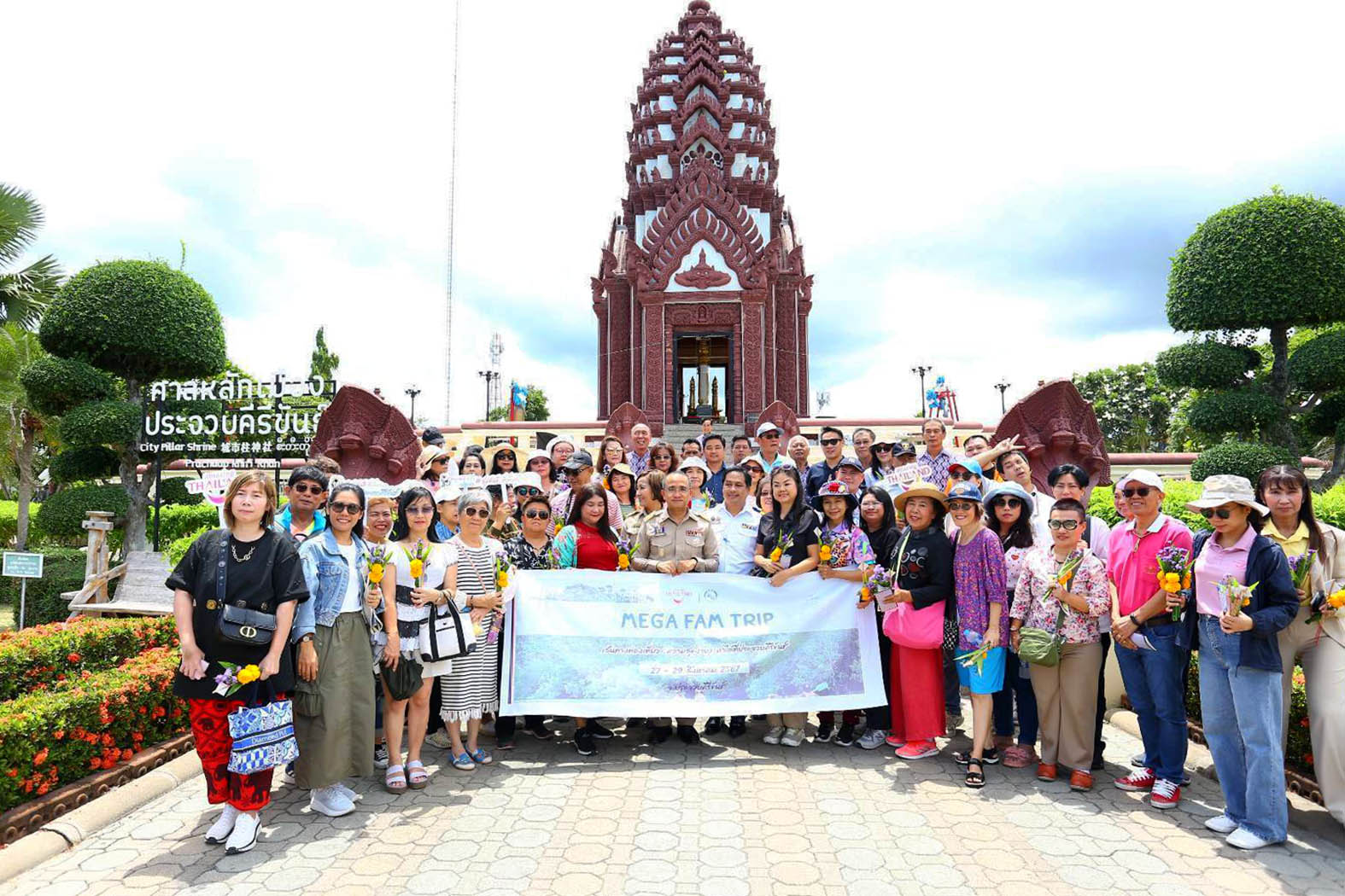 ประจวบคีรีขันธ์-ผู้ว่าฯรับคณะ Mega Fam Trip ช่วยโปรโมทการท่องเที่ยว