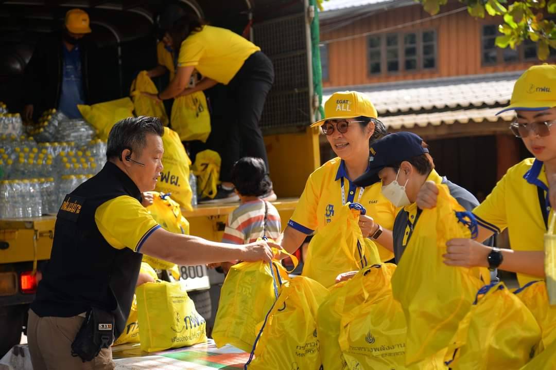 ลำปาง-กฟผ.แม่เมาะ มอบถุงยังชีพแก่ประชาชนในพื้นที่ประสบอุทกภัย