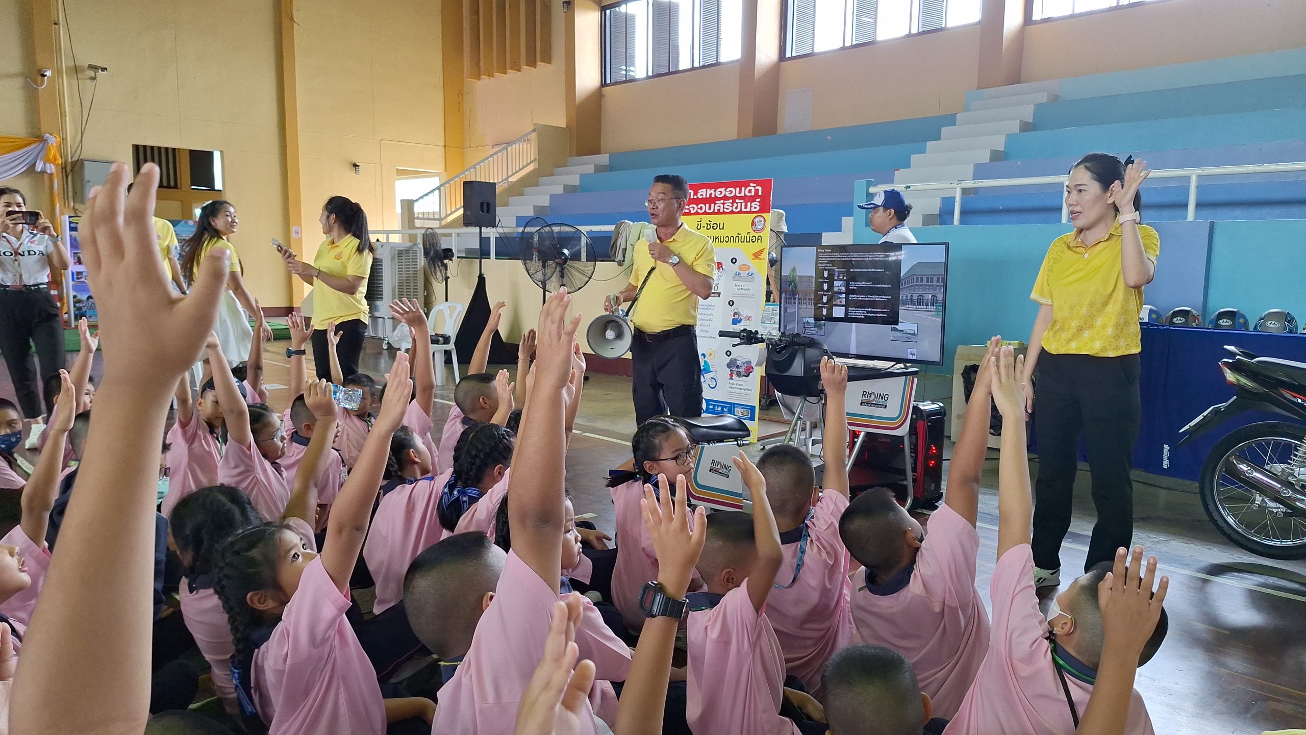 ประจวบคีรีขันธ์-จัดงานคมนาคมปลอดภัยใต้ร่มพระบารมีเฉลิมพระเกียรติ