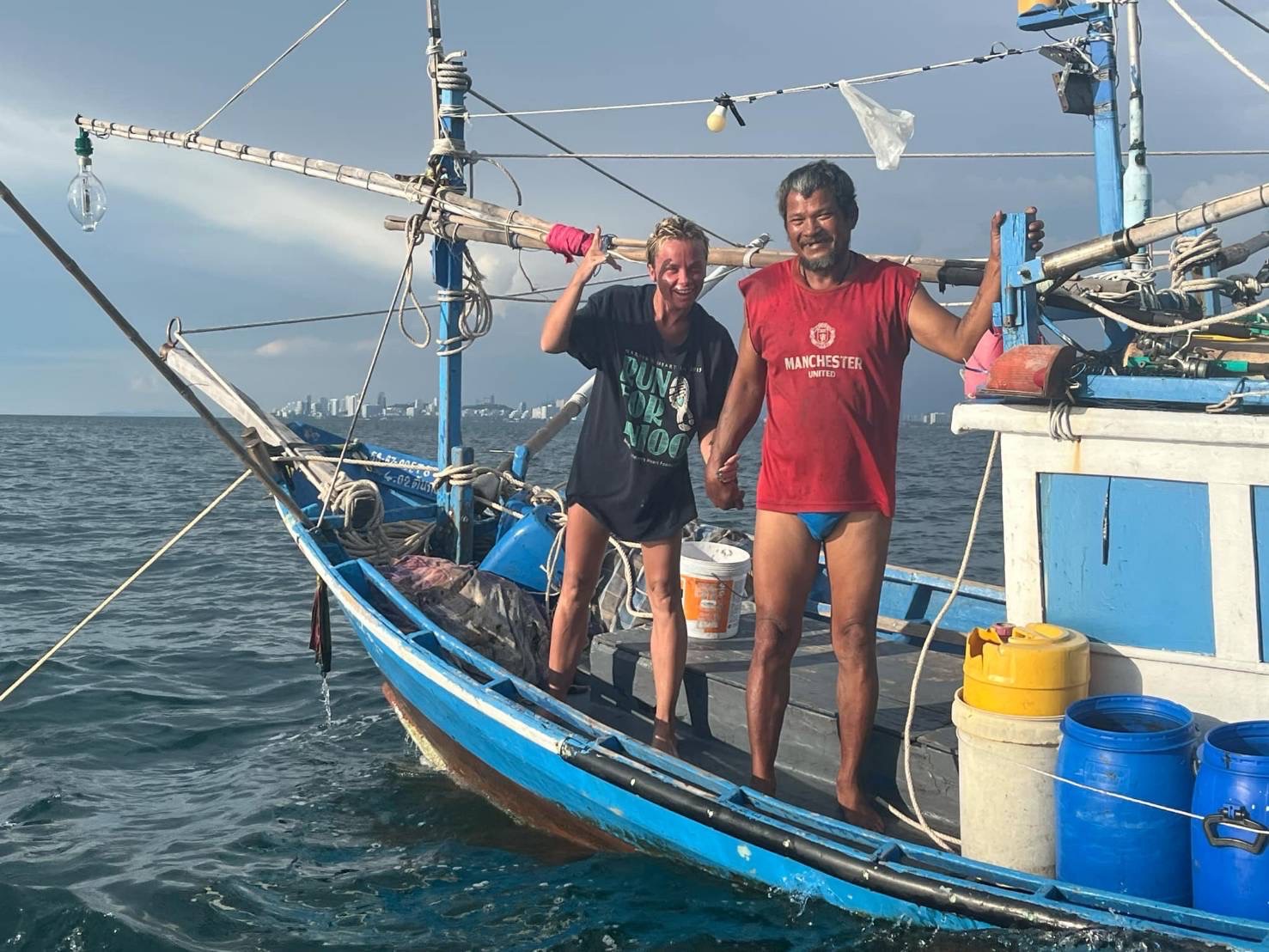 ชลบุรี-สาวรัสเซีย ลอยคอในทะเล 7 ชม.ว่ายน้ำหลงทิศ เรือประมงช่วยรอดชีวิตหวุดหวิด