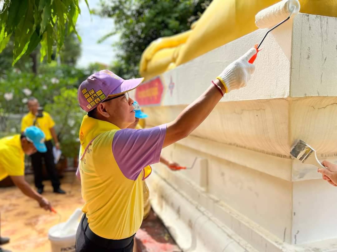 อุบลราชธานี-“เฉลิมพล”นำจิตอาสาตำบลท่าลาด ทำความสะอาด และ ปรับภูมิทัศน์วัดบ้านถ่อน