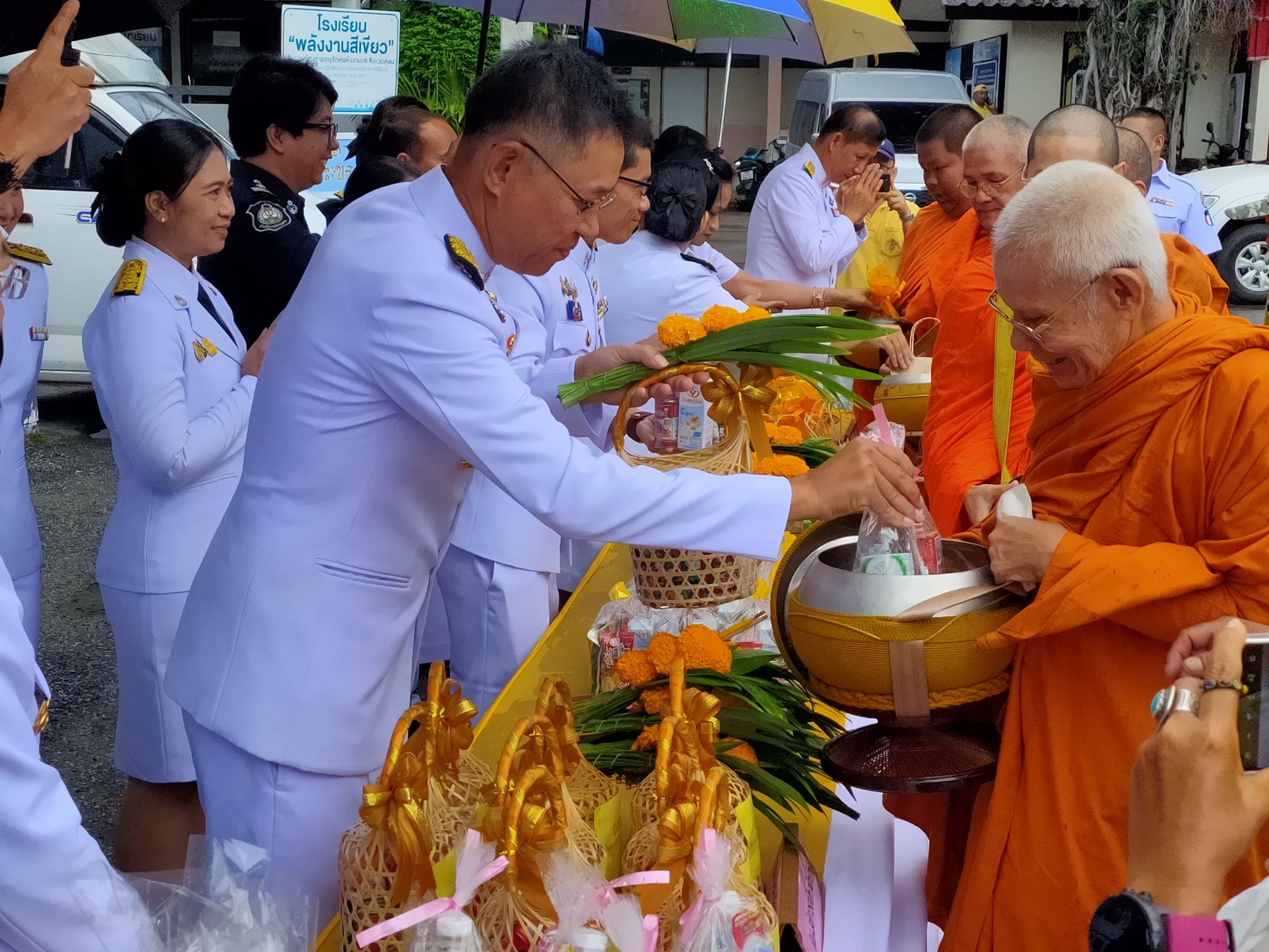 ประจวบคีรีขันธ์-จัดพิธีน้อมรำลึกเนื่องในวันคล้ายวันสวรรคต ในหลวง ร.๙ ที่เมืองหัวหิน