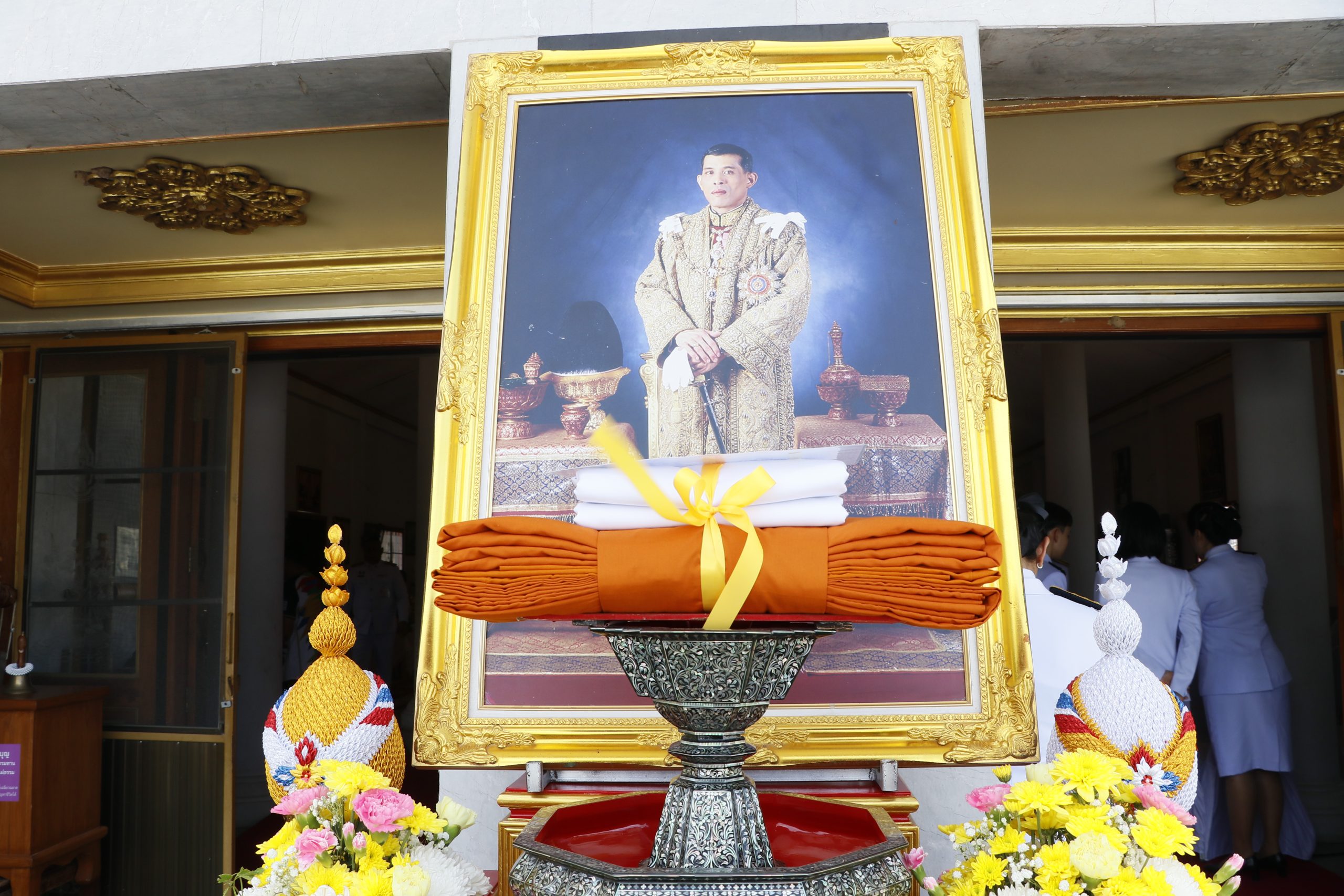 สิงห์บุรี-ประธานองคมนตรี ถวายผ้าพระกฐินพระราชทาน ณ วัดสาลโคดม