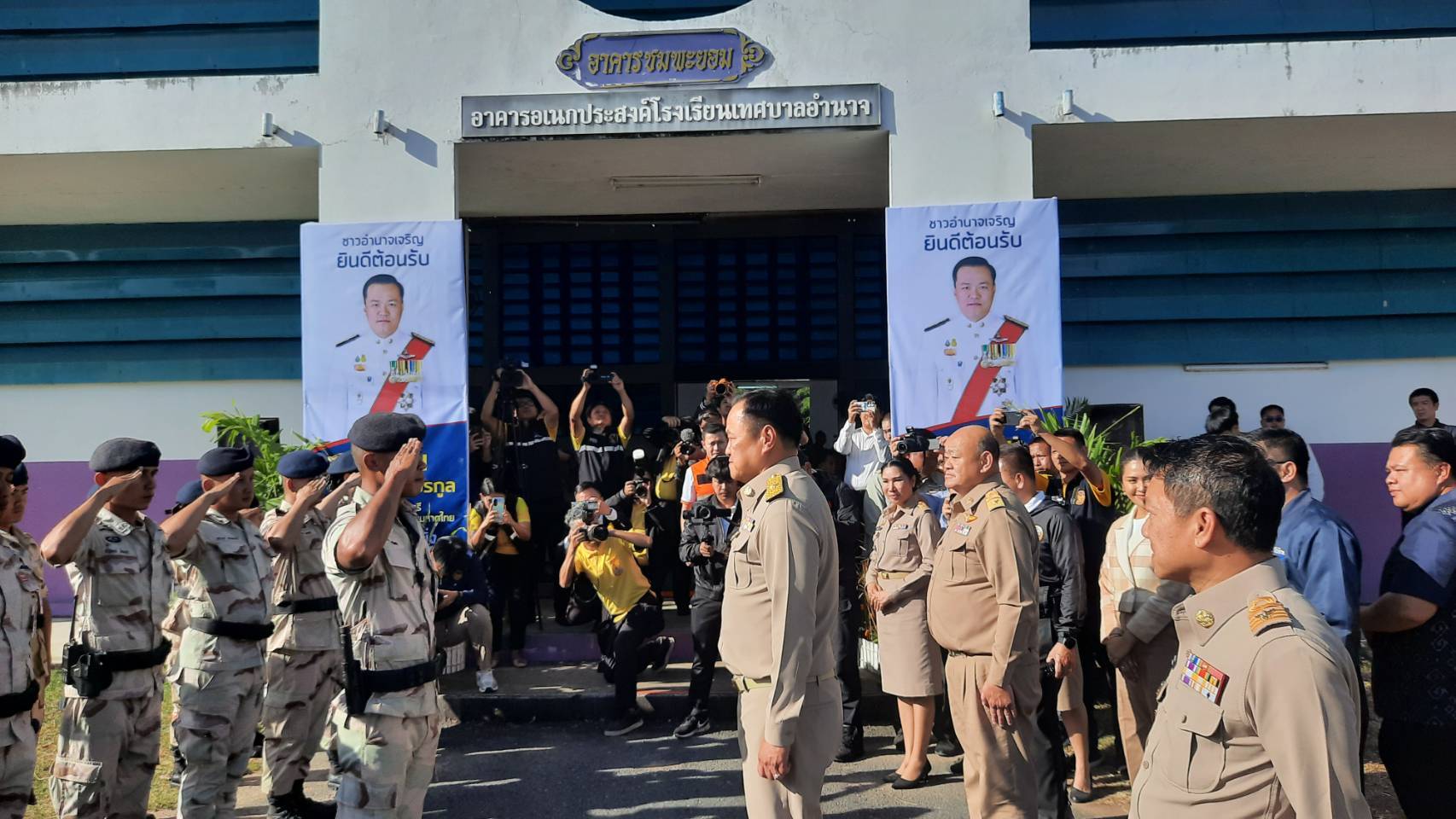 อำนาจเจริญ-“อนุทิน”เดินหน้าผลิตน้ำประประปาดื่มได้ ให้ครอบคลุมทุกหมู่บ้าน