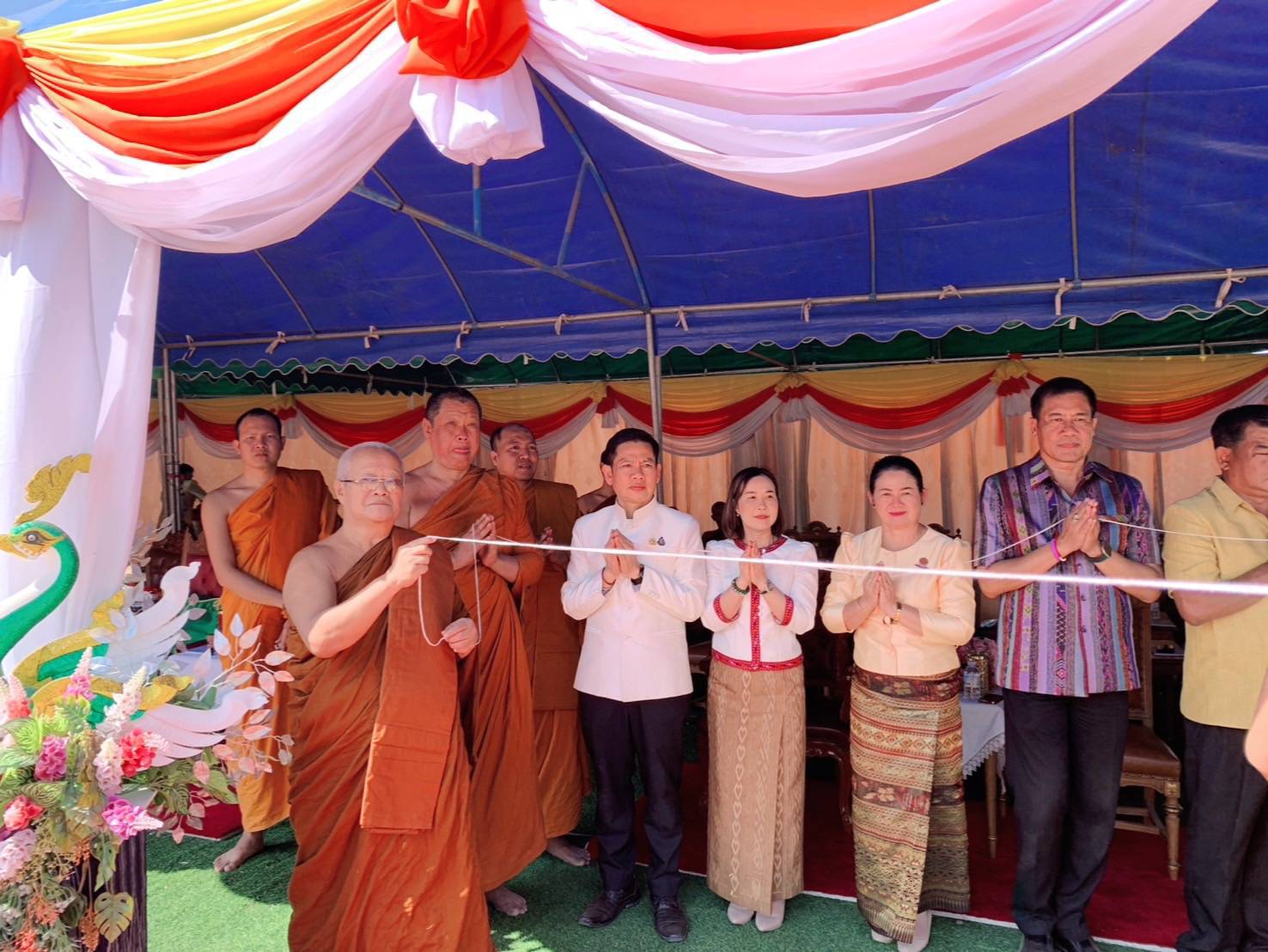 ร้อยเอ็ด-ปลูกหน่อพระศรีมหาโพธิ์ ประทานสมเด็จพระสังฆราช สกลมหาสังฆปริณายก ถวายเป็นพุทธบูชา