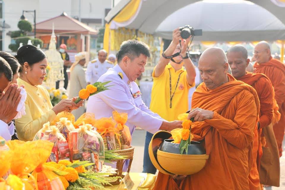 ชุมพร-ชาวชุมพรร่วมพระราชพิธี สมมงคลพระบาทสมเด็จพระเจ้าอยู่หัว