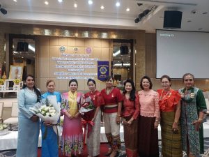 ประจวบคีรีขันธ์-ไลอ้อนส์สากลภาค 310 D จัดงานมอบโล่ประกาศ”พ่อดีเด่น แม่ดีเด่น”