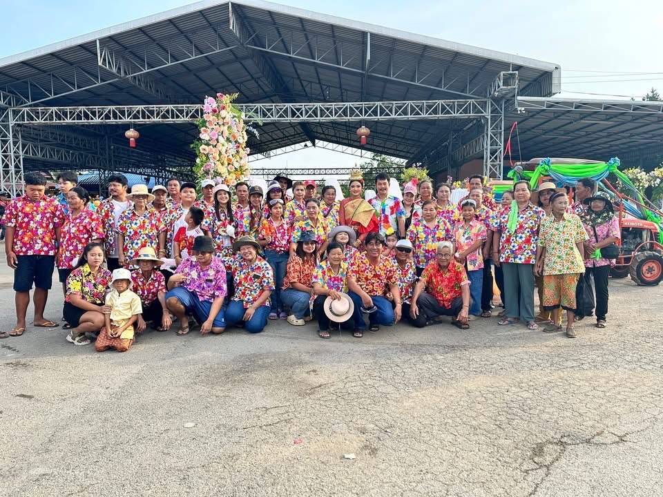 นครสวรรค์-ผู้ว่าฯเปิดงานสืบสานสงกรานต์บ้านเขาทอง “ประเพณีจับข้อมือสาว”