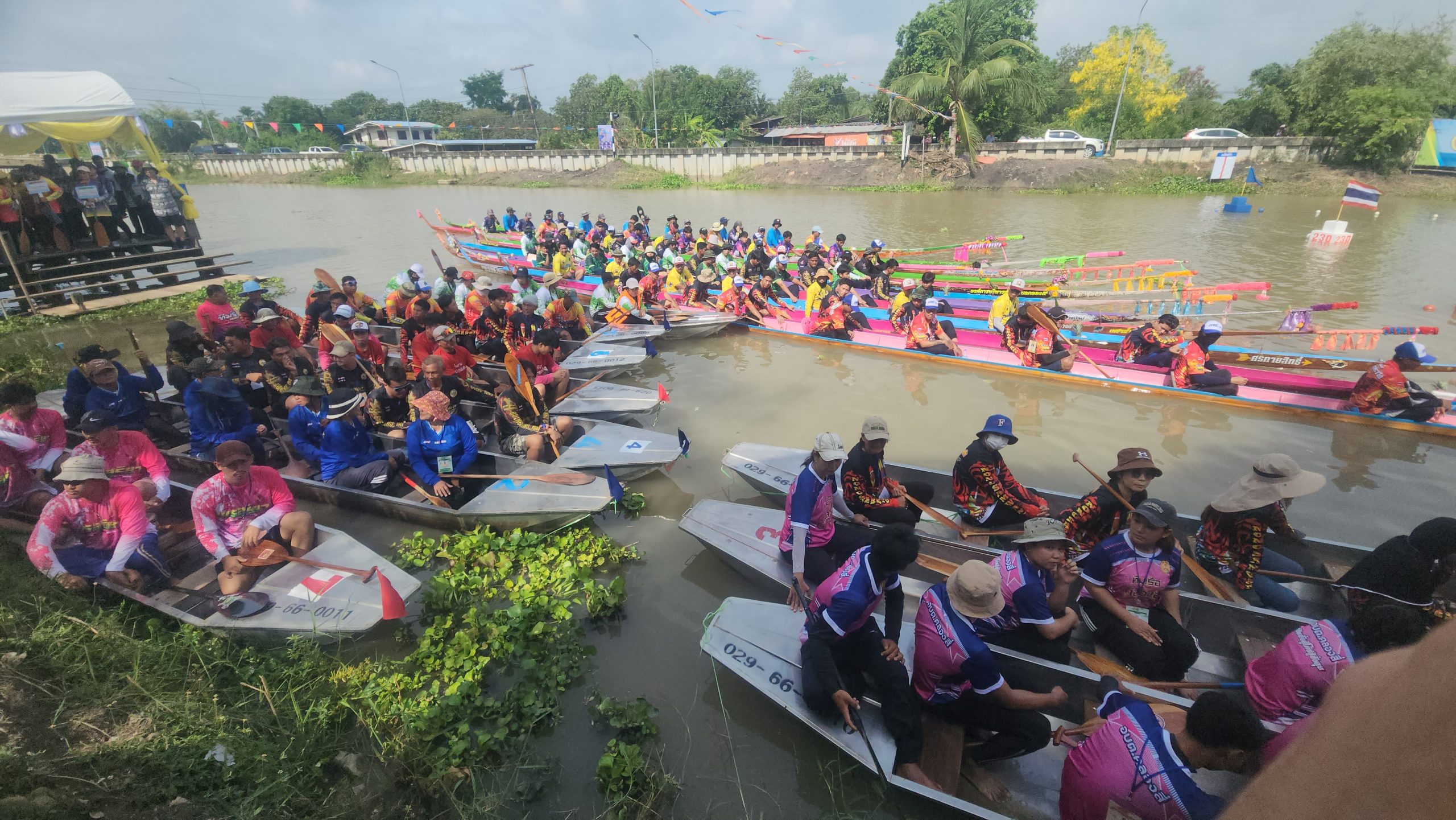 ปทุมธานี-อบจ.จัดแข่งเรือพายท้องถิ่น พร้อมผลักดันคลองส่งน้ำที่ 13 เป็นแลนด์มาร์คสำหรับนักตกปลาธรรมชาติ