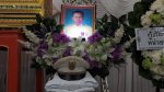 ประจวบคีรีขันธ์-หมวดทางหลวงฯสำนึกพระคุณอาชีพพ่อ นำเครื่องมือช่างไม้ประดับหน้าแท่นพิธีศพ