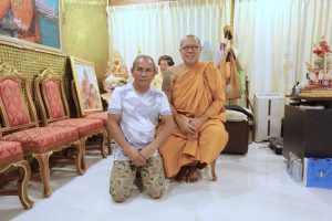 นครปฐม-“หลวงพี่น้ำฝน”หนุน”ไอ้หมัดสากเหล็ก”พาผ่านวิกฤติชีวิตหวิดตาบอด