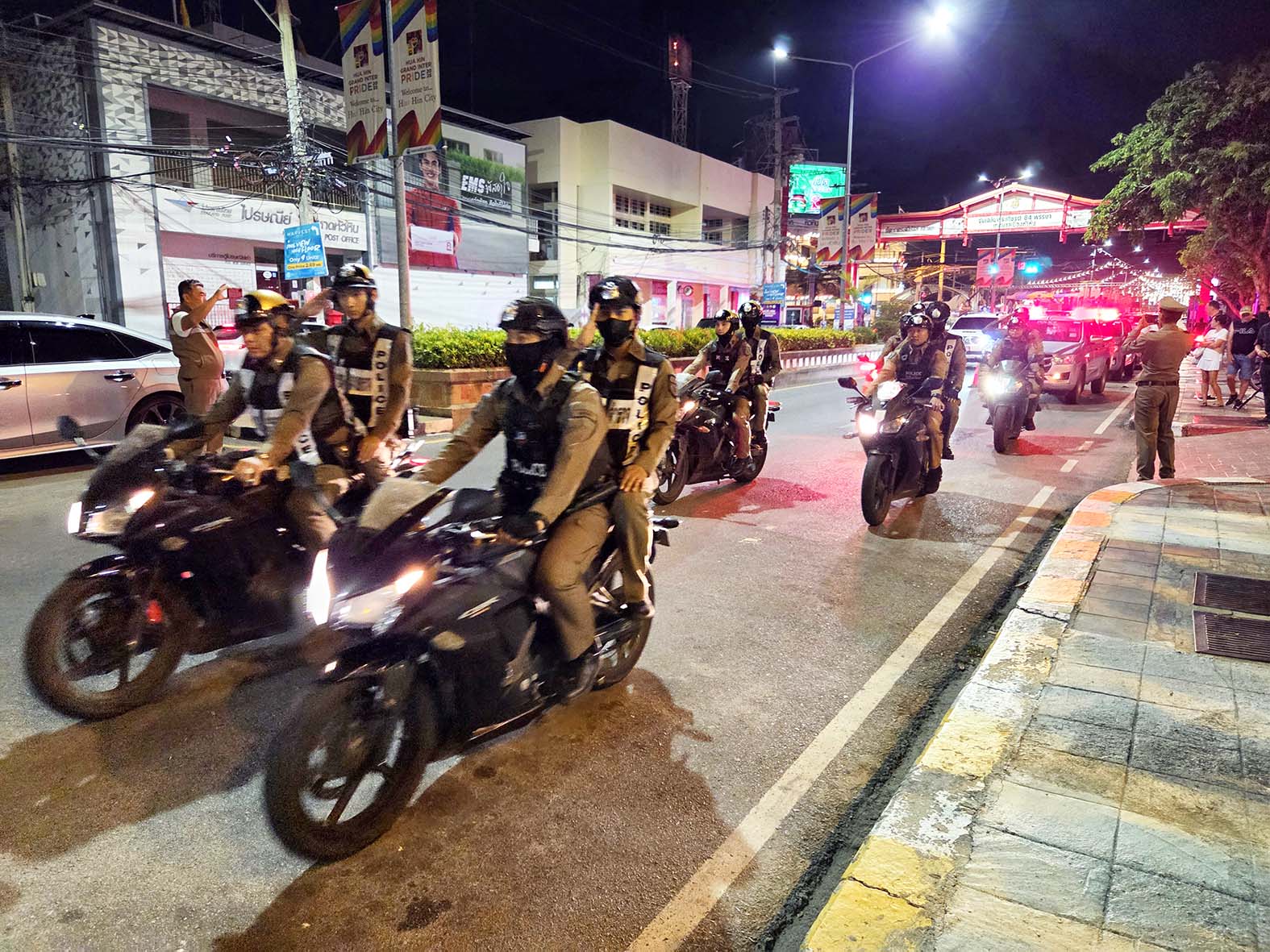 ประจวบคีรีขันธ์-“หัวหิน” ปล่อยแถวป้องกันอาชญากรรมช่วงสงกรานต์ สร้างความเชื่อมั่นนักท่องเที่ยว